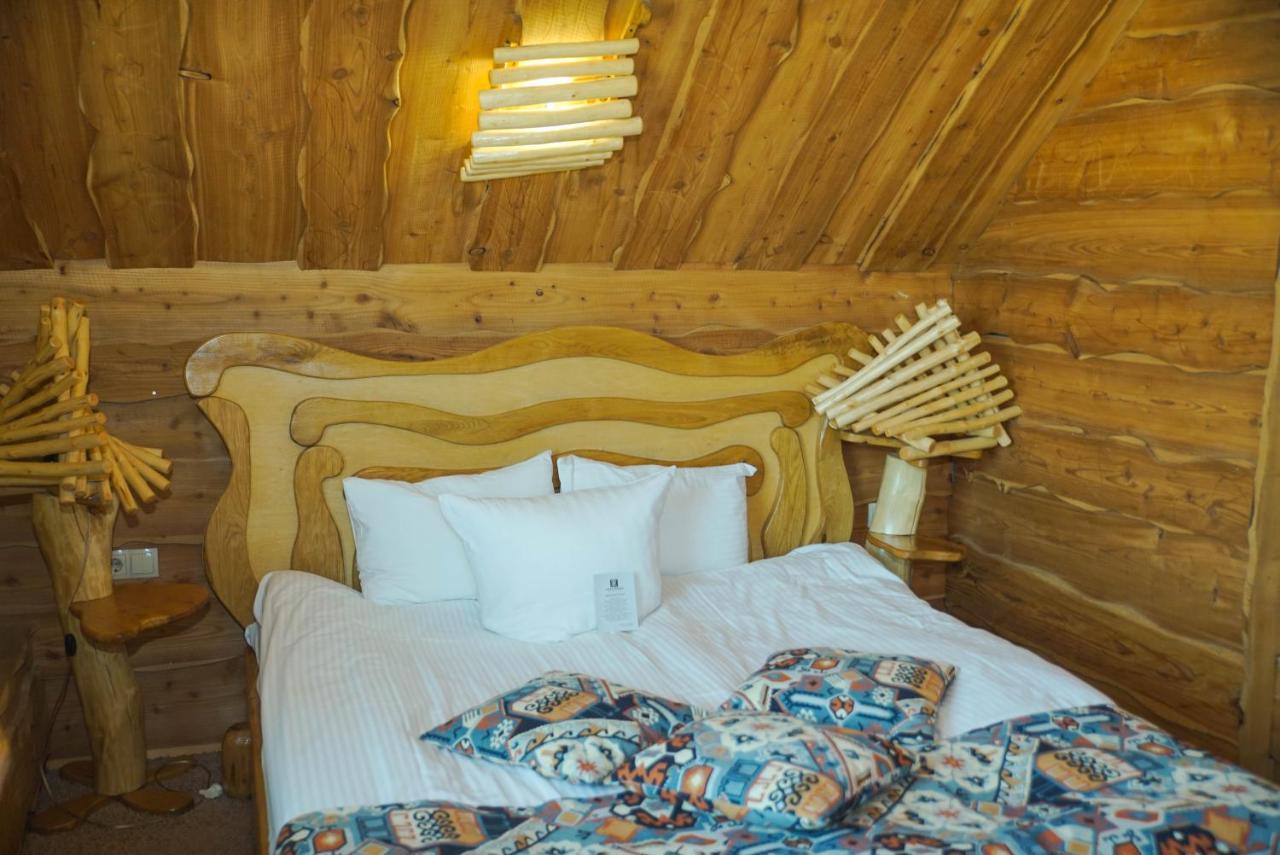 Stara Pravda Hotel - Vykrutasy บูโคเวล ภายนอก รูปภาพ
