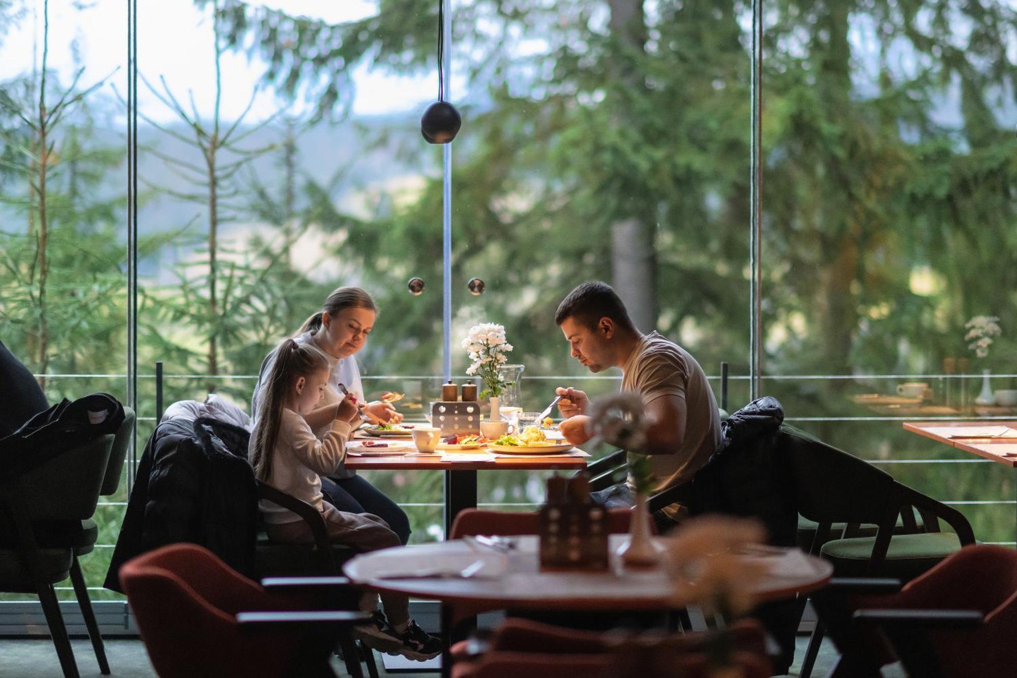 Stara Pravda Hotel - Vykrutasy บูโคเวล ภายนอก รูปภาพ